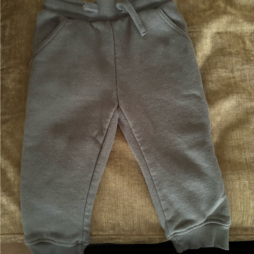 Kids Gray Pull-On Jogger Pants - Brand Unspecified